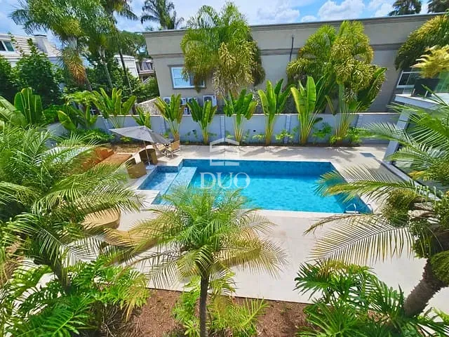Casa com 900m² 4 quartos e 5 banheiros, para alugar, no bairro Alphaville em Santana de Parnaíba