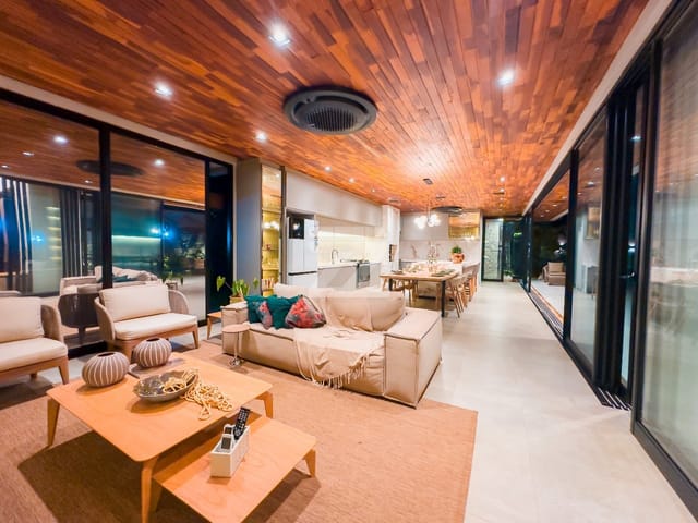Casa com 925m² 4 quartos e 5 banheiros, à venda, no bairro Hectares Park & Resort em Dourados