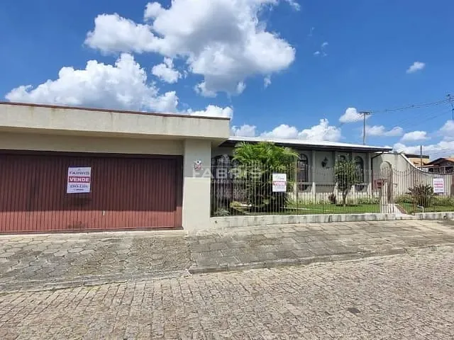 Casa com 600m² 4 quartos e 2 banheiros, à venda, no bairro Ouro Verde em Campo Largo
