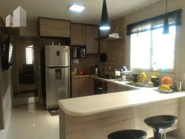 Casa com 200m² 4 quartos e 3 banheiros, à venda, no bairro Prata em Nova Iguaçu