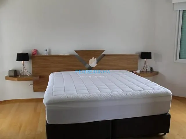 Casa com 450m² 4 quartos e 3 banheiros, à venda ou para alugar, no bairro Conjunto Residencial Esplanada do Sol em São José dos Campos