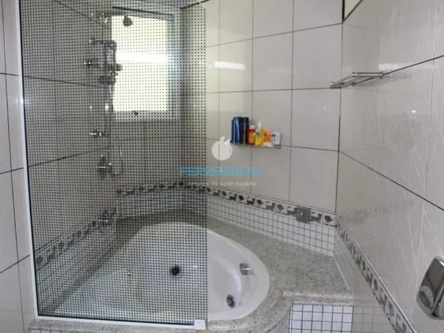 Casa com 450m² 4 quartos e 3 banheiros, à venda ou para alugar, no bairro Conjunto Residencial Esplanada do Sol em São José dos Campos