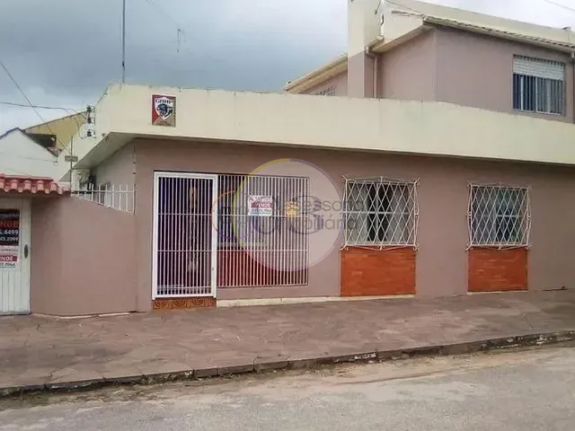 Casa 5 quartos e 3 banheiros, à venda, no bairro Fragata em Pelotas