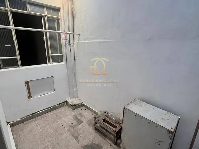 Casa 3 quartos e 1 banheiro, à venda, no bairro Centro em Valença