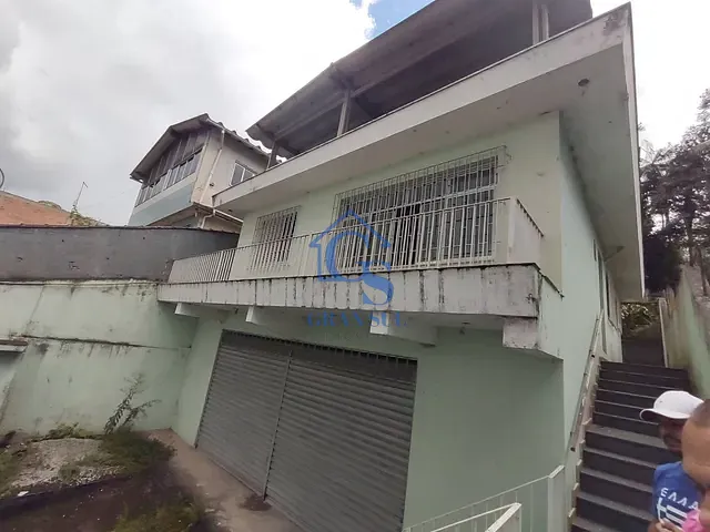 Casa com 500m² 2 quartos e 1 banheiro, à venda, no bairro Jardim Shangrilá (Zona Sul) em São Paulo