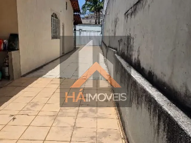 Casa com 100m² 3 quartos e 1 banheiro, para alugar, no bairro Ana Lúcia em Sabará