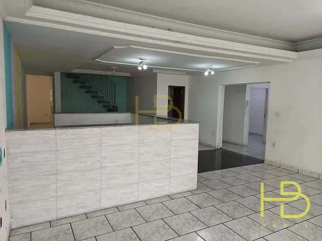Casa para alugar, no bairro Parque das Laranjeiras em Sorocaba