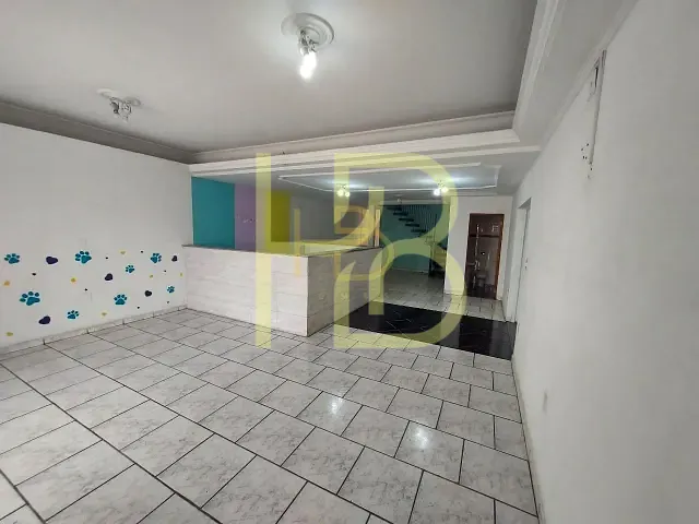 Casa para alugar, no bairro Parque das Laranjeiras em Sorocaba