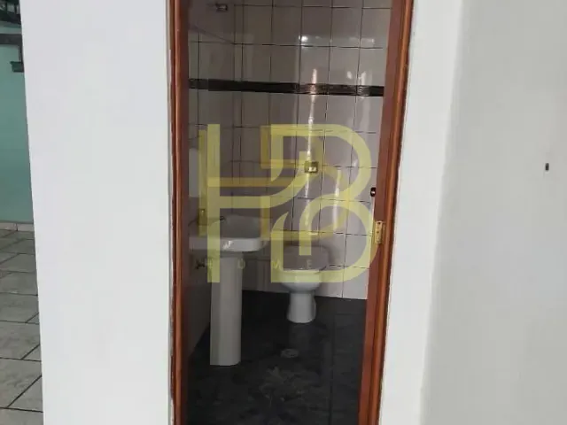 Casa para alugar, no bairro Parque das Laranjeiras em Sorocaba