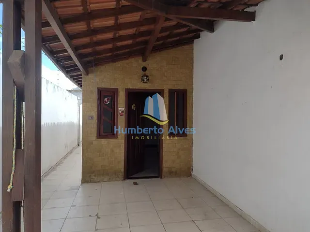 Casa com 200m² 3 quartos e 2 banheiros, à venda, no bairro Felícia em Vitória da Conquista
