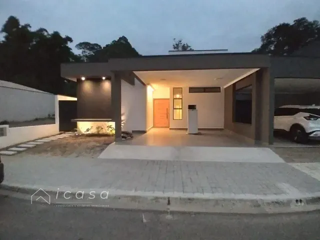 Casa com 256m² 3 quartos e 2 banheiros, à venda, no bairro Parque das Fontes em Tremembé
