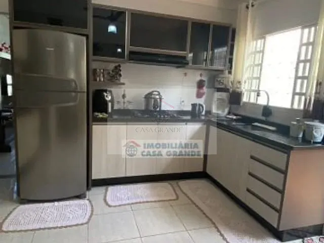Casa com 156m² 2 quartos e 1 banheiro, à venda, no bairro Jardim Cidade Verde em Rolândia
