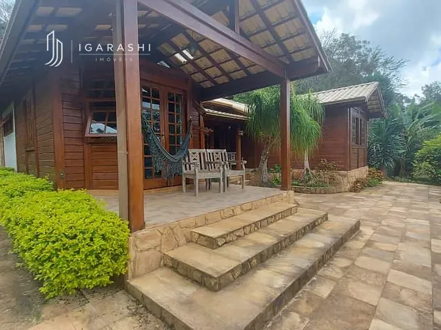 Casa com 1630m² 4 quartos e 2 banheiros, à venda, no bairro Mury em Estrada Vereador Eugênio Guilherme Spitz