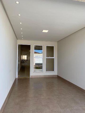 Casa com 210m² 3 quartos e 2 banheiros, à venda, no bairro Jardim Atlântico em Goiânia