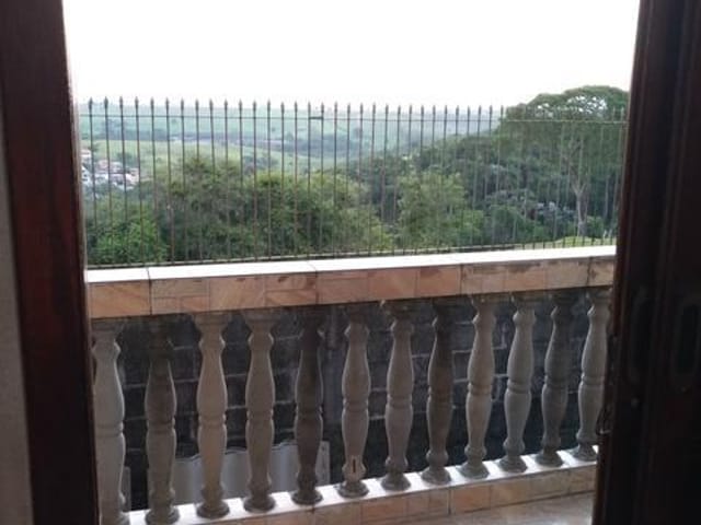 Foto do Casa - Casa com 3 dormitórios à venda, 125 m² por R$ 350.000,00 - Jardim Colonial - São José dos Campos/SP | INDEPENDENCE NEGOCIOS IMOBILIARIOS LTDA