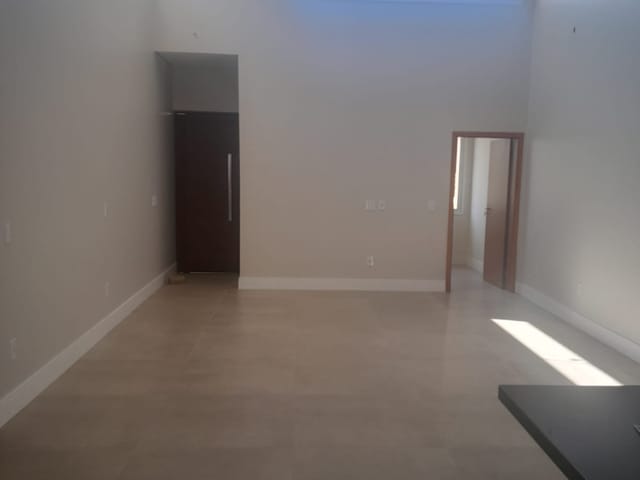 Casa com 328m² 3 quartos e 4 banheiros, à venda, no bairro Jardim São Marcos em Valinhos