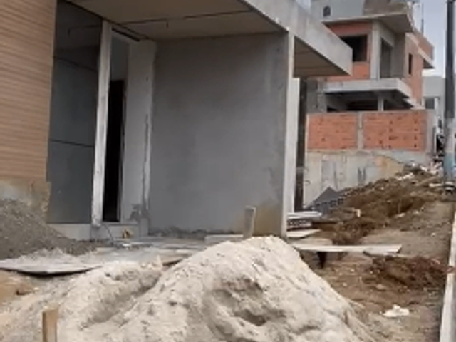 Casa com 380m² 4 quartos e 5 banheiros, à venda, no bairro Canto da Praia em Itapema