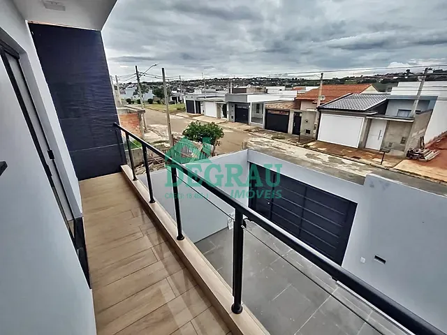 Casa com 175m² 3 quartos e 2 banheiros, à venda, no bairro Loteamento Portal Itapeva em Itapeva