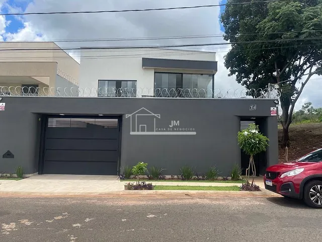 Casa com 360m² 3 quartos e 5 banheiros, à venda, no bairro City Uberlândia em Uberlândia