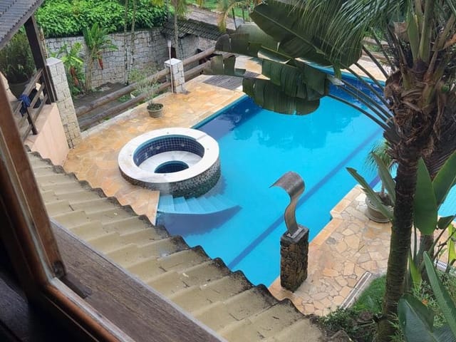 Casa 6 quartos e 6 banheiros, à venda, no bairro Feiticeira (Cambaquara) em Ilhabela