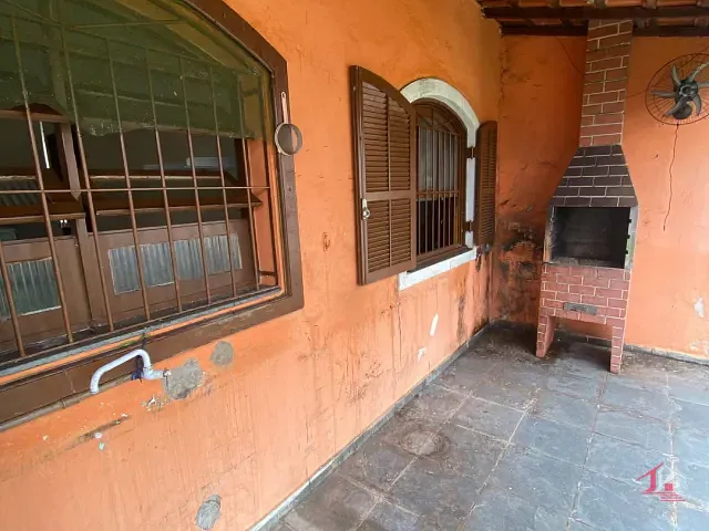 Casa 2 quartos e 1 banheiro, à venda, no bairro Corumba em Itanhaém