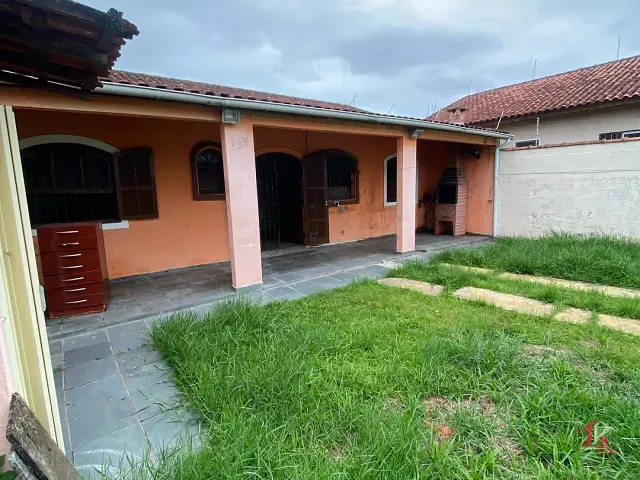 Casa 2 quartos e 1 banheiro, à venda, no bairro Corumba em Itanhaém