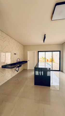 Casa 2 quartos e 2 banheiros, à venda, no bairro Parque Jaguari (Fazendinha) em Santana de Parnaíba
