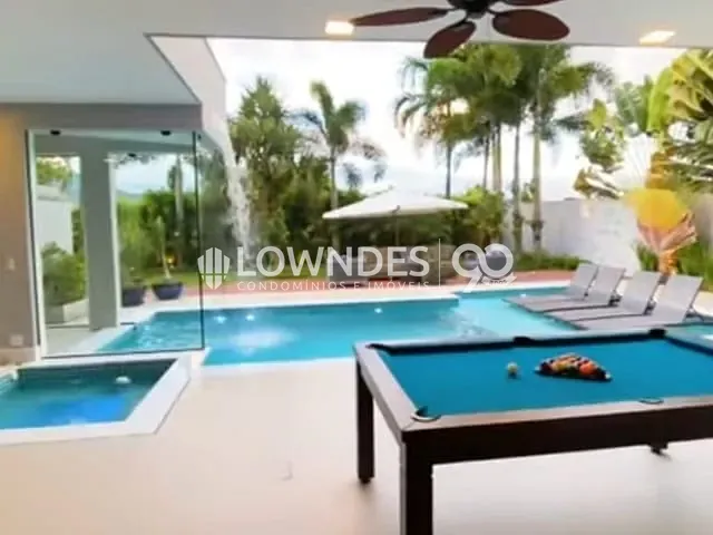 Casa 4 quartos e 7 banheiros, à venda, no bairro Recreio dos Bandeirantes em Rio de Janeiro