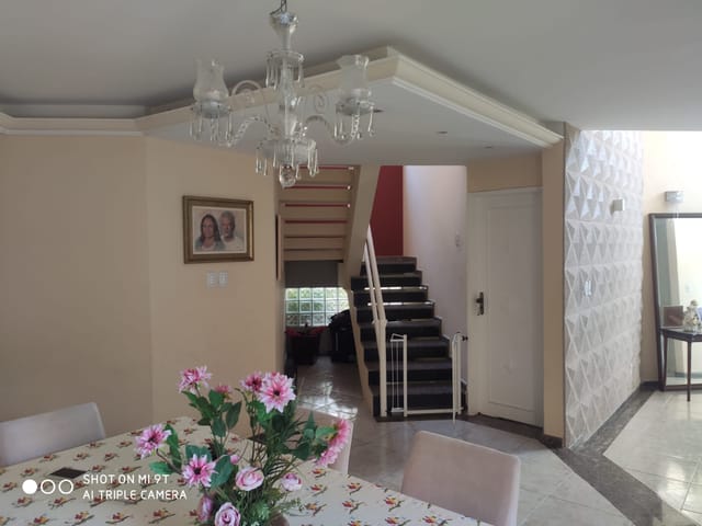 Casa com 400m² 3 quartos e 4 banheiros, à venda, no bairro Farolândia em Aracaju