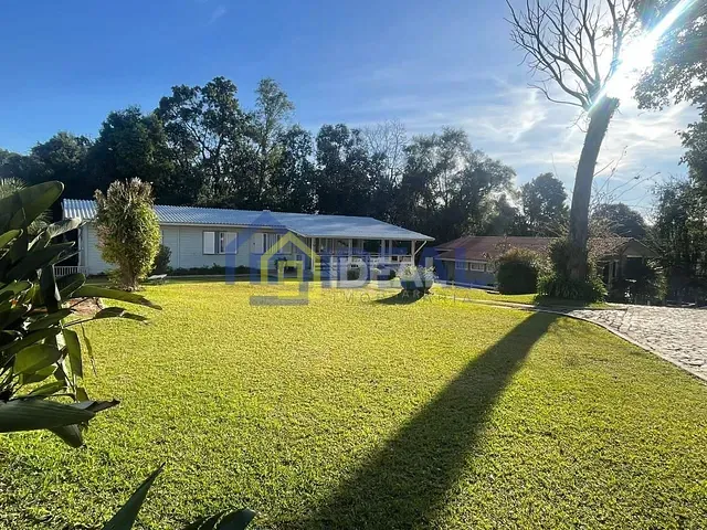 Casa 6 quartos e 3 banheiros, à venda, no bairro Imigrantes em Concórdia