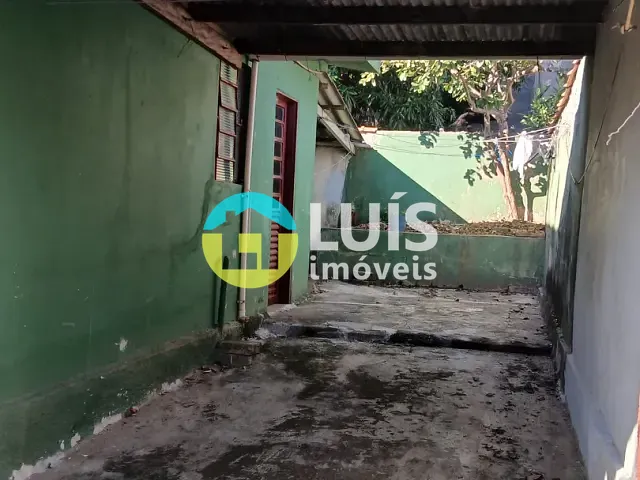 Casa 2 quartos e 1 banheiro, para alugar, no bairro Bom Jesus em Guaranésia