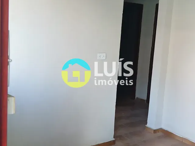 Casa 2 quartos e 1 banheiro, para alugar, no bairro Bom Jesus em Guaranésia