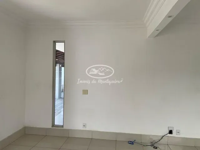 Casa com 450m² 2 quartos e 4 banheiros, à venda, no bairro Montese em Resende