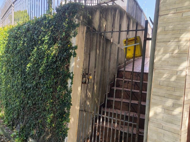 Casa com 230m² 1 quarto e 1 banheiro, para alugar, no bairro Saúde em São Paulo