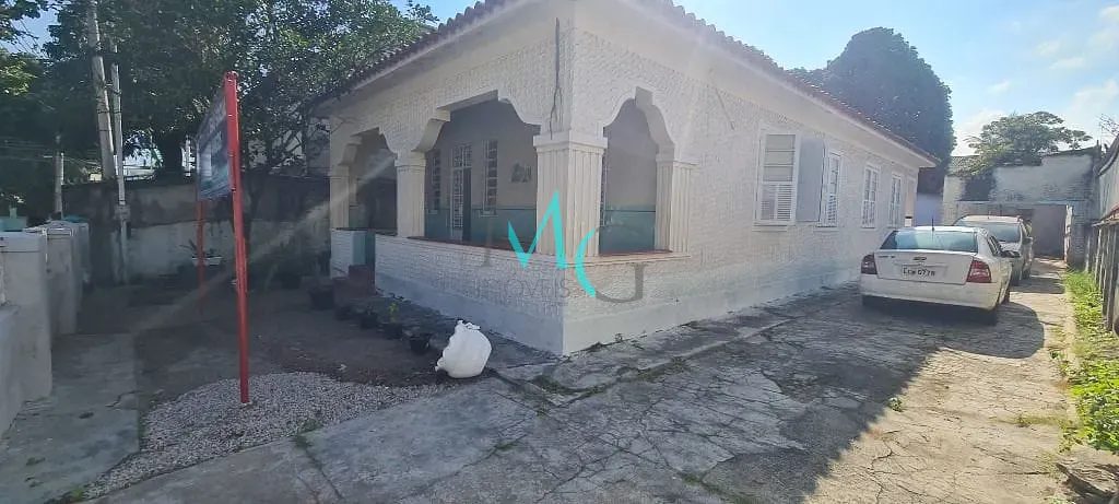Casa, 4 quartos, 230 m² - Foto 2