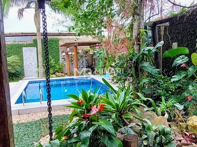 Casa com 400m² 2 quartos e 2 banheiros, à venda, no bairro Maresias em São Sebastião