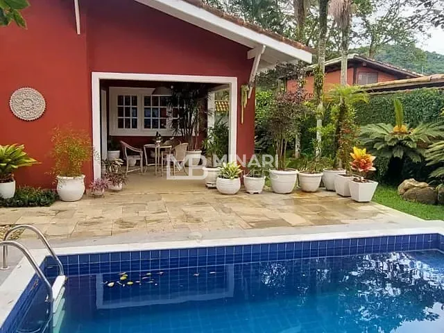 Casa com 400m² 2 quartos e 2 banheiros, à venda, no bairro Maresias em São Sebastião