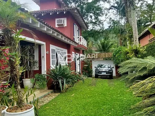 Casa com 400m² 2 quartos e 2 banheiros, à venda, no bairro Maresias em São Sebastião