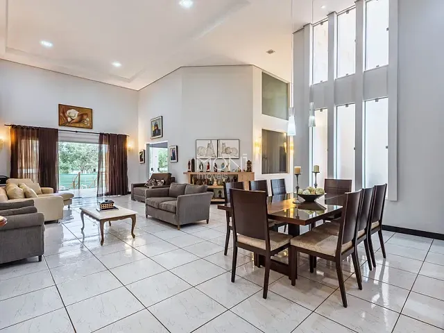 Casa 4 quartos e 6 banheiros, à venda, no bairro Setor Habitacional Jardim Botânico em Brasília