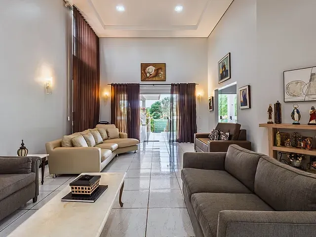 Casa 4 quartos e 6 banheiros, à venda, no bairro Setor Habitacional Jardim Botânico em Brasília