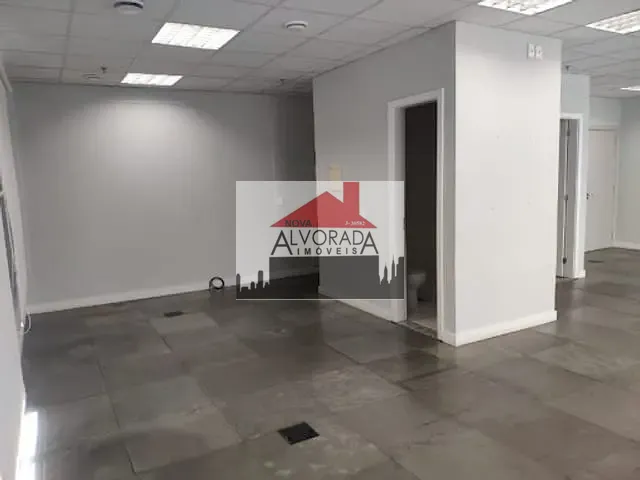 Sala com 75m², para alugar, no bairro Vila Leopoldina em São Paulo