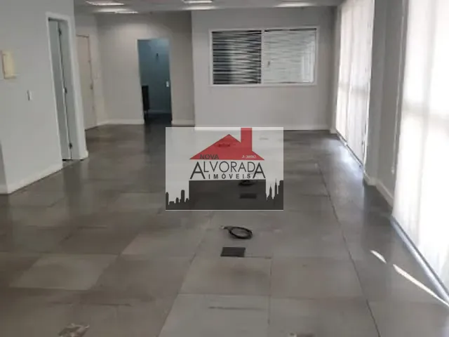 Sala com 145m², para alugar, no bairro Vila Leopoldina em São Paulo