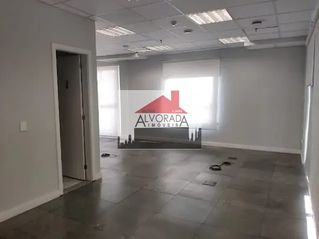 Sala com 75m², para alugar, no bairro Vila Leopoldina em São Paulo