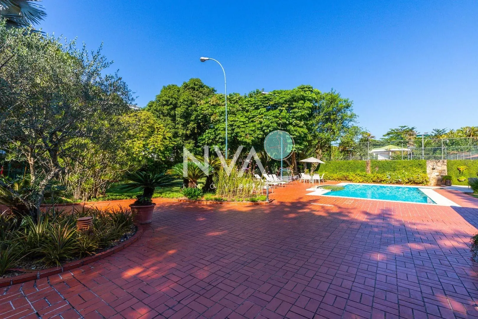 Casa, 5 quartos, 1570 m² - Foto 2