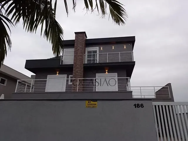 Casa à venda, no bairro ATAMI em Pontal do Paraná