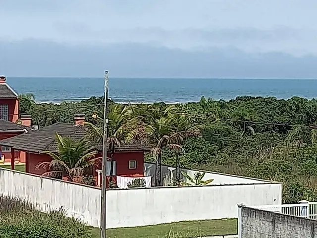 Casa à venda, no bairro ATAMI em Pontal do Paraná