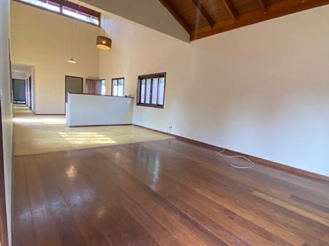 Casa com 560m² 3 quartos e 2 banheiros, à venda, no bairro Riviera Paulista em São Paulo