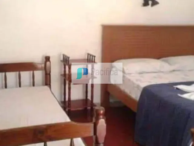 Casa com 32m² 1 quarto e 1 banheiro, para alugar, no bairro Paquetá em Rio de Janeiro