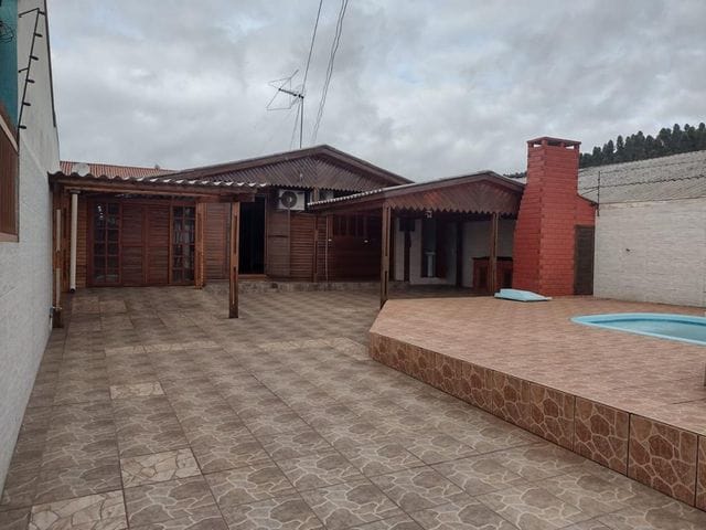 Casa com 300m² 3 quartos e 3 banheiros, à venda, no bairro Jardim dos Lagos em Guaíba