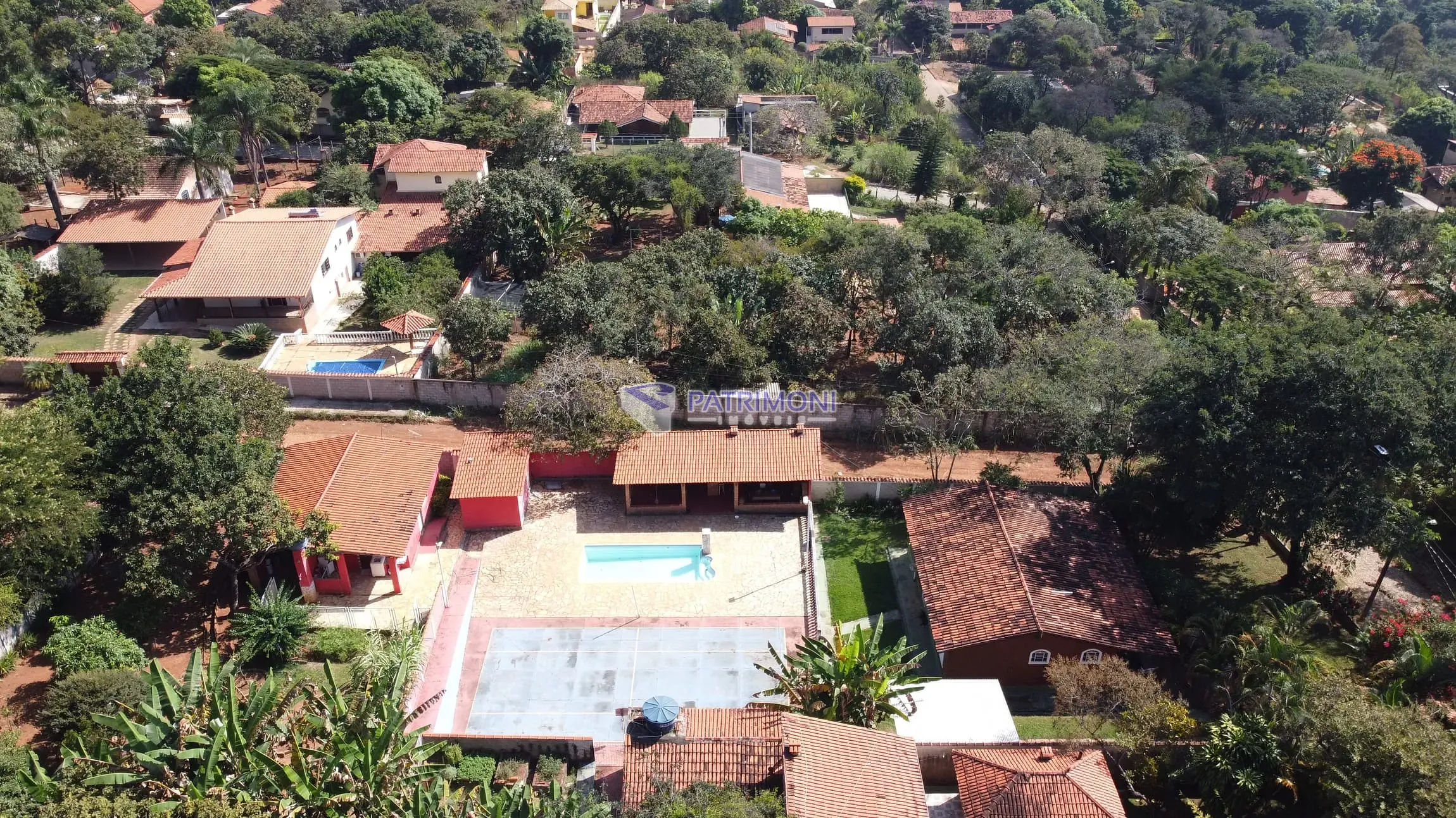 Casa, 3 quartos, 210 m² - Foto 1